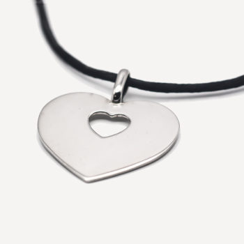 Authentified pre-owned Poiray Secret Heart pendant