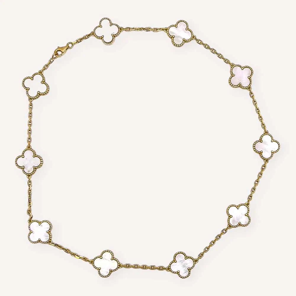 Louis Vuitton, collier sautoir fleur en or rose 18 carats avec diamants et  nacre
